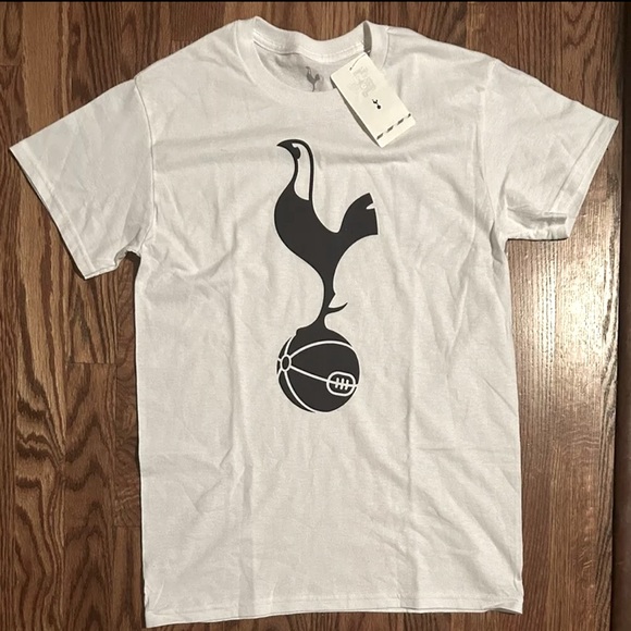 Tottenham Hotspur Officially Licensed T-Shirt- Small NWT!! - Picture 1 of 2